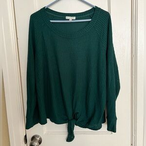 Nine Britton Lightweight Green Sweater Top w/ knot. Great condition. Size LP